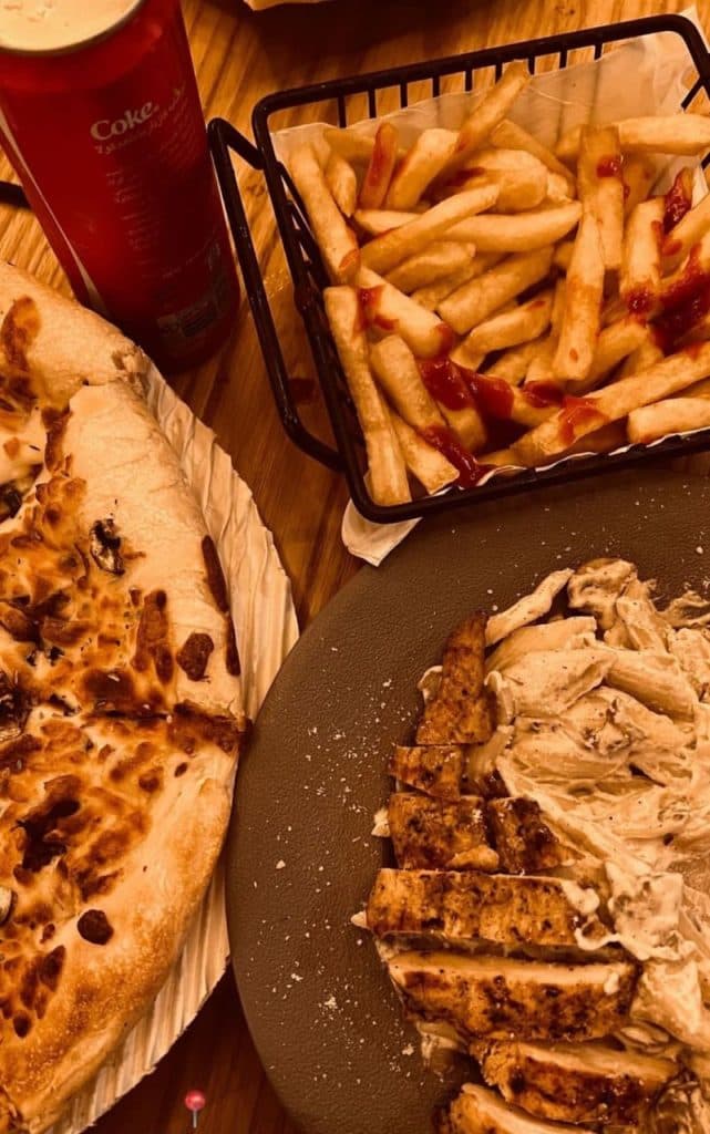 کافه رستوران دخ در محمودآباد مازندران