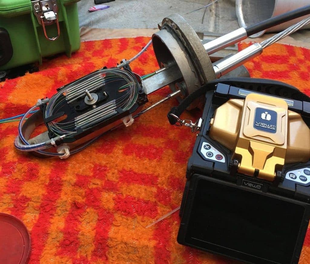 اجرا و تامین زیر ساخت شبکه های فیبر نوری حفاظ شبکه در تبریز