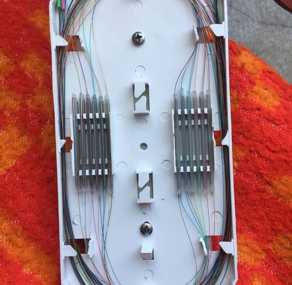اجرا و تامین زیر ساخت شبکه های فیبر نوری حفاظ شبکه در تبریز