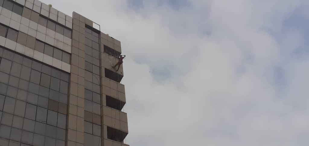 خدمات پیچ رولپلاک نما قلی پور در ورامین