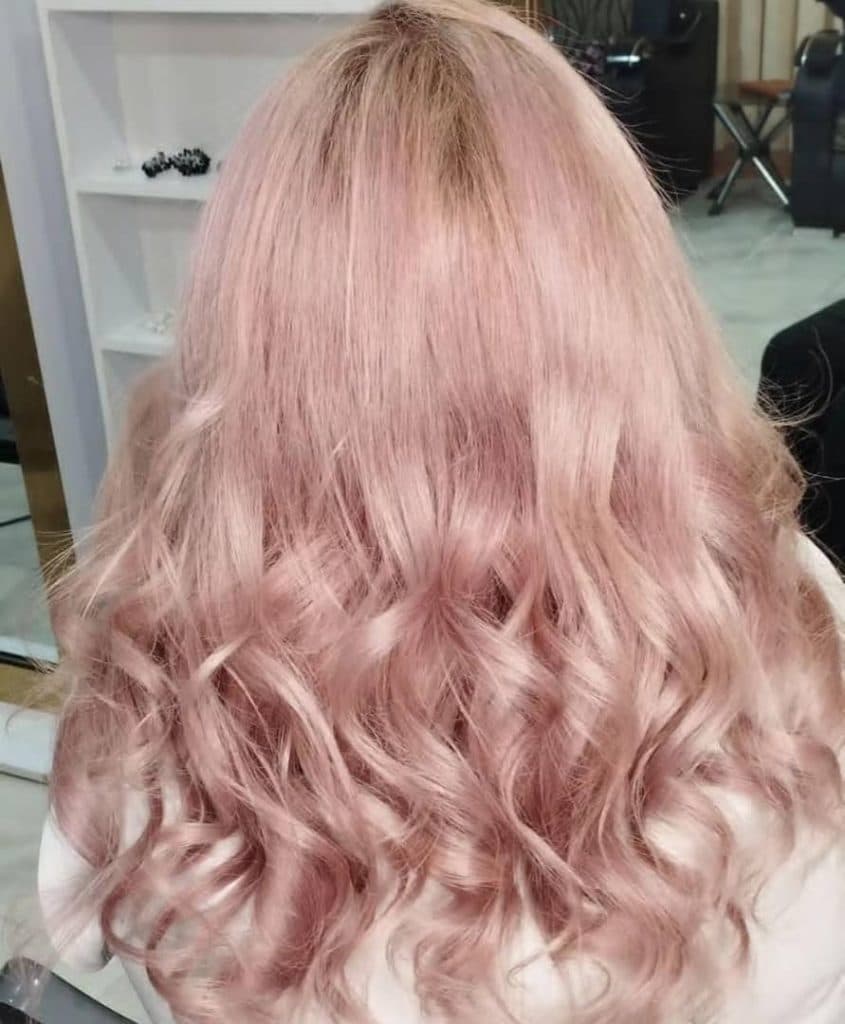 آموزشگاه و سالن زیبایی کی ناز در چایپاره