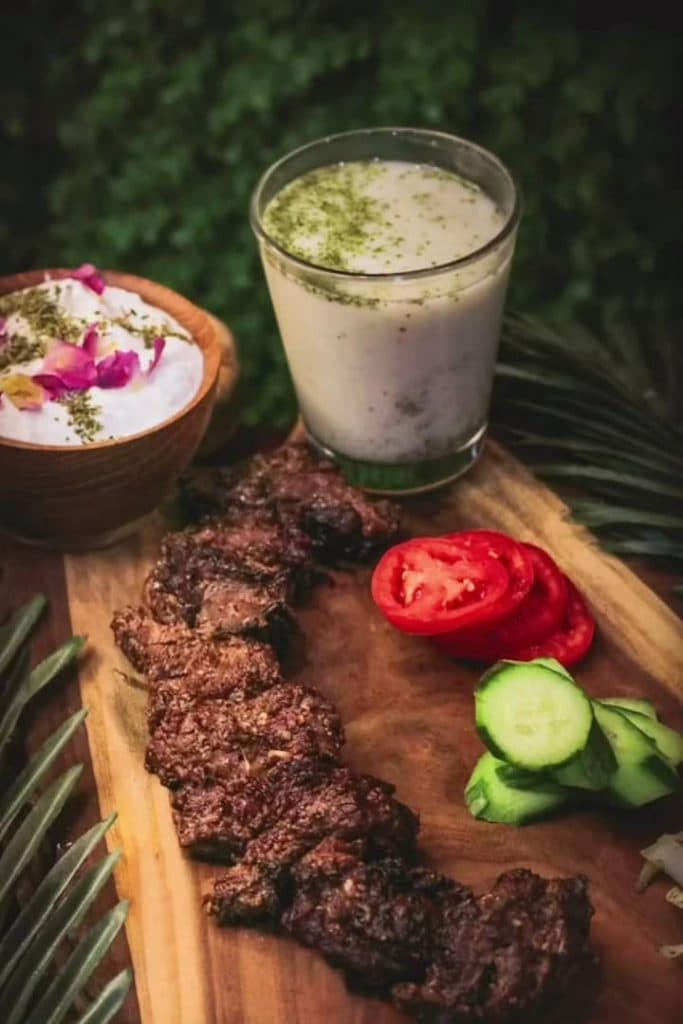 کافه رستوران ویو ۳۶۰ در لیالستان لاهیجان