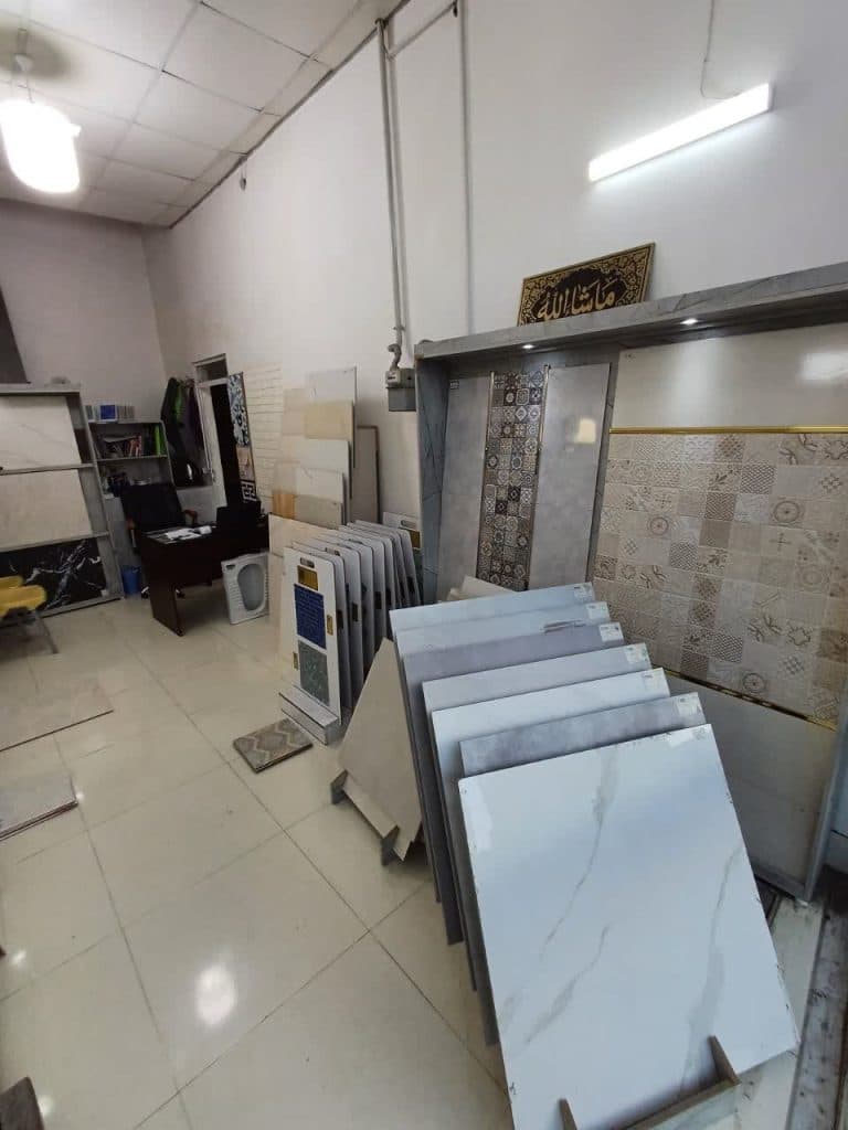 فروشگاه کاشی سرامیک حسنی در زنجان