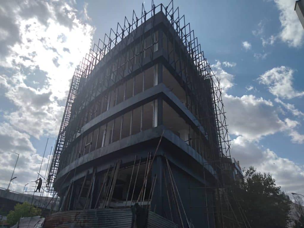 طراحی و اجرای نمای فلزی فرجی در شیراز