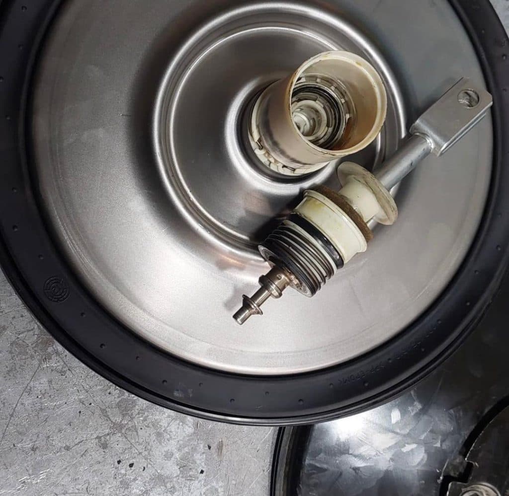 تعمیر و تقویت سیستم هیدرولیک فرمان عزیز عقلمند در پارس آباد