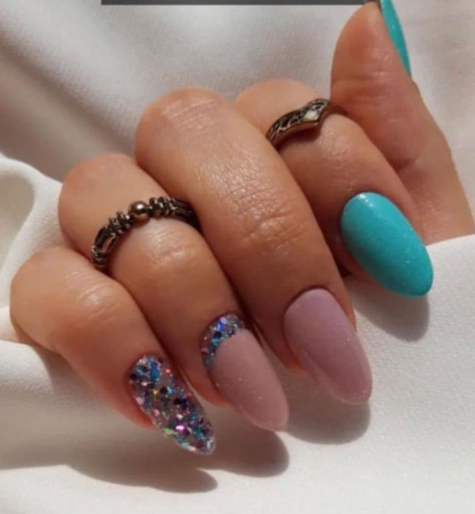 سالن زیبایی مهدخت پورنظری در چهارراه گلسار رشت