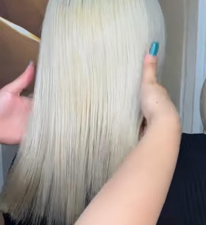 مرکز تخصصی آموزش و کراتین مو الناز داوودی در رشت