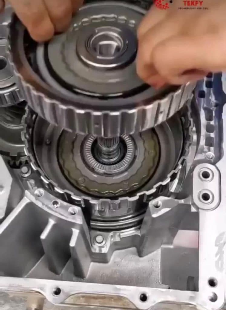 فروش و تعمیر دیفرانسیل و گیربکس لند نوحیان در اردبیل