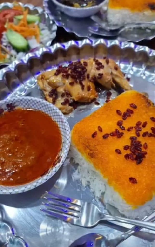 رستوران پلادانه در لاهیجان