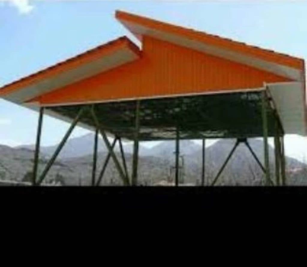 اجرای جوشکاری سیار اسکلت و شیروانی ارچندانی در سیرجان