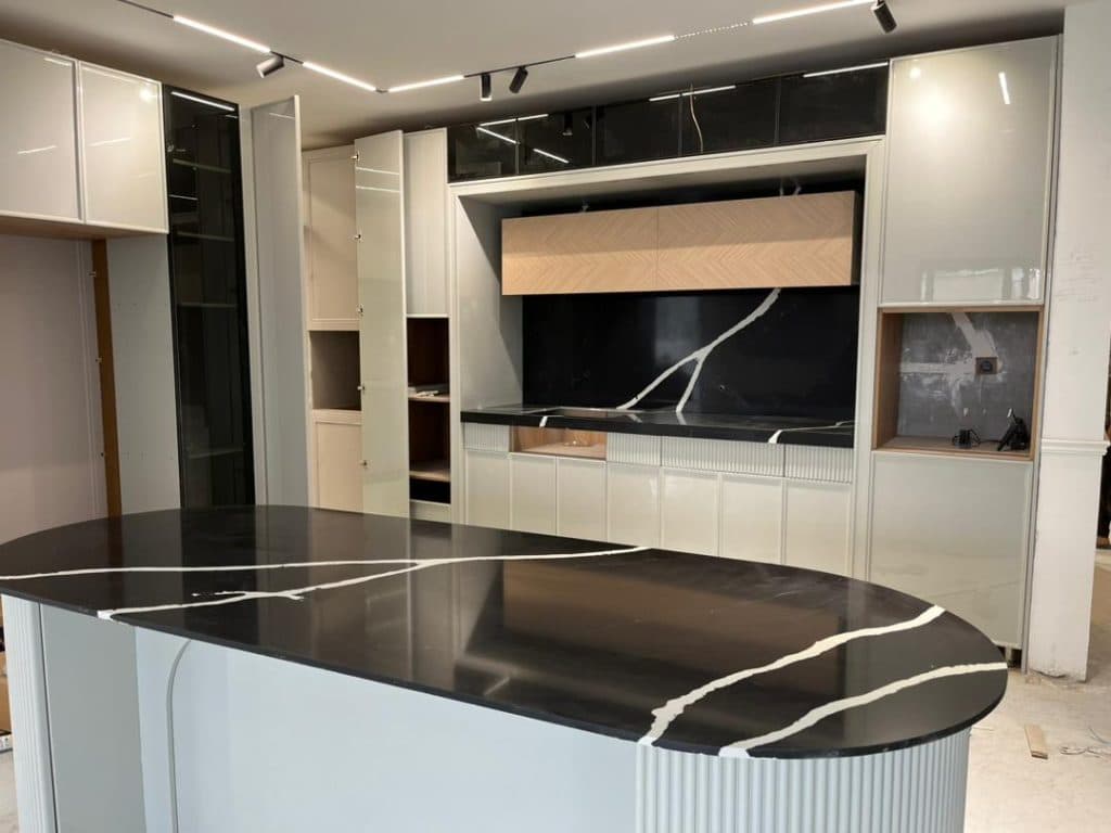 مجتمع تخصصی صفحات کابینت دیاموند استون عباسی در بوشهر