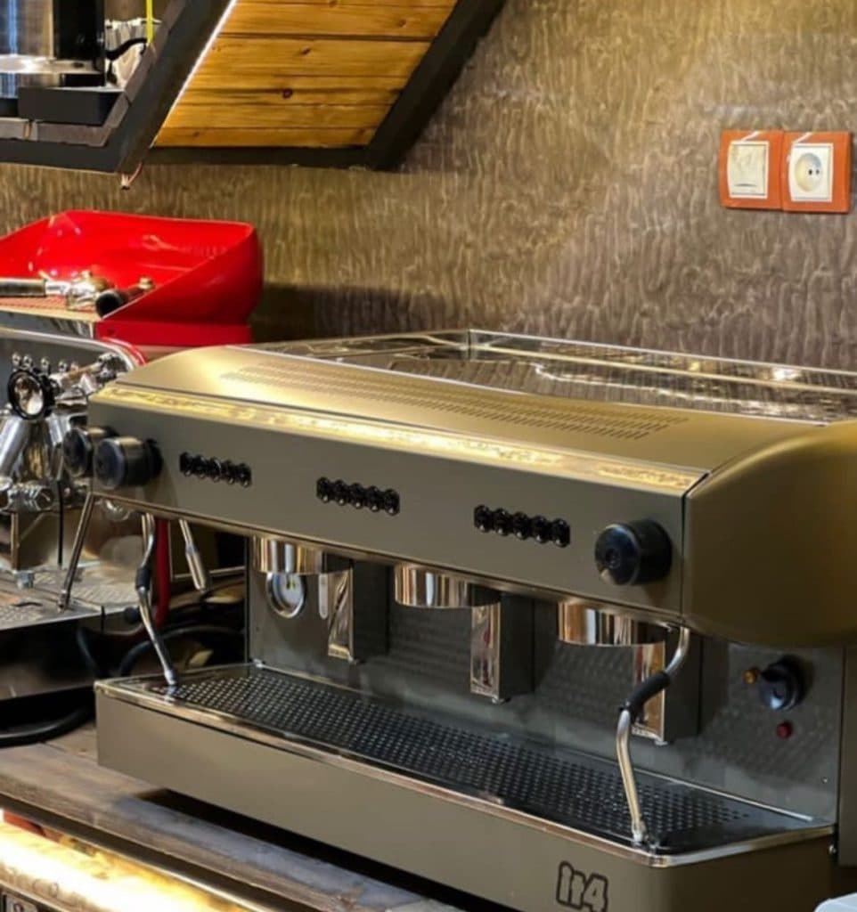 تعمیرات اسپرسو ساز کیاتکنیک در اصفهان