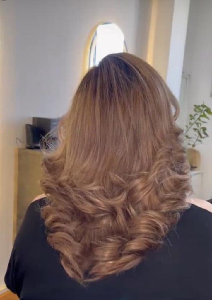 مرکز تخصصی رنگ مو نازیلا مقدم در سعدی شمالی زنجان