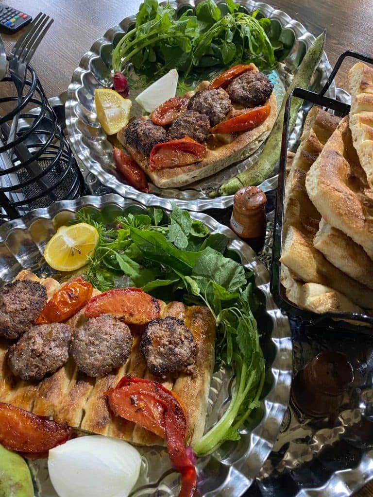 رستوران سنتی اصالت در تالش