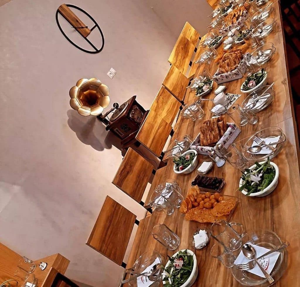 کافه رستوران کوکولند در شاهرود