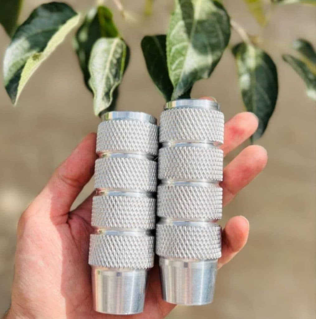 سی ان سی فلزات نگینی در اصفهان