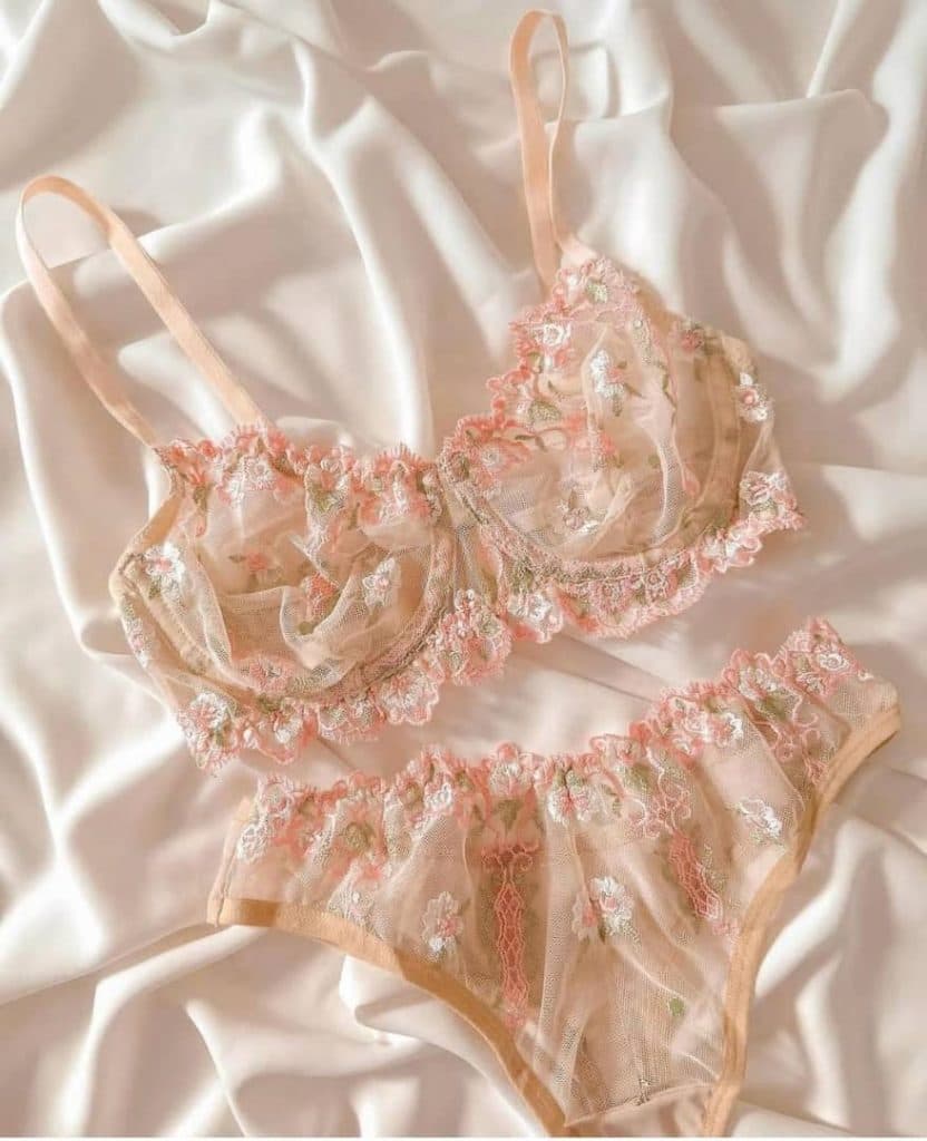 لباس زیر زنانه الیتا 1 در معالی آباد شیراز