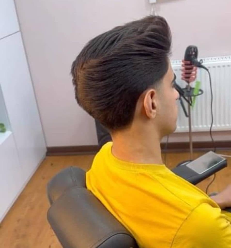 آموزشگاه آرایشگری مردانه آرسس در آزادشهر یزد