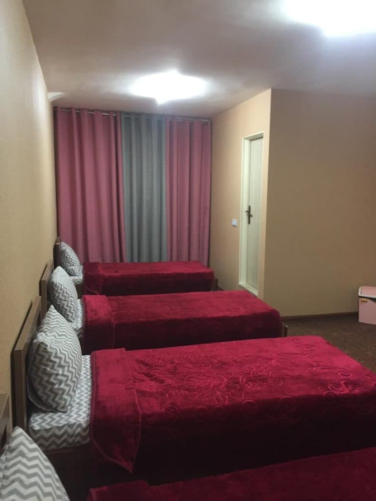 مهانپذیر ولیعصر در قزوین