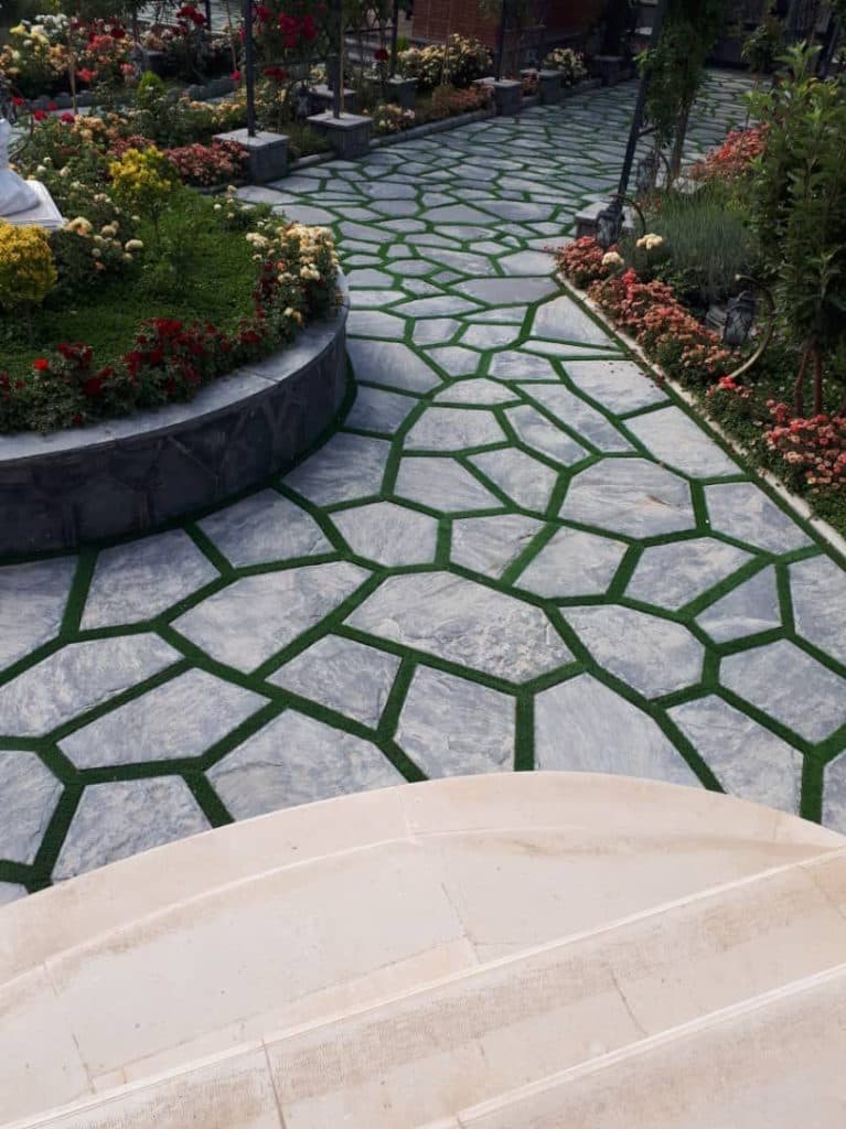 سنگ مالون محمدی در لواسان