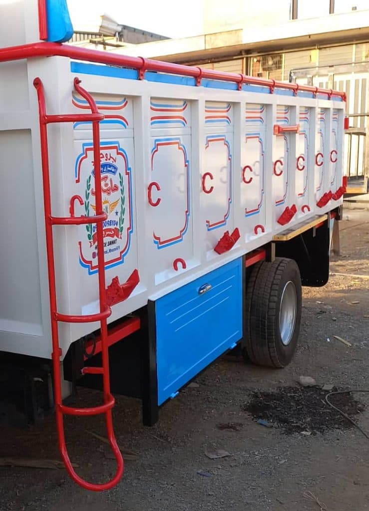 اتاق سازی کامیون هایتک صنعت در بروجرد