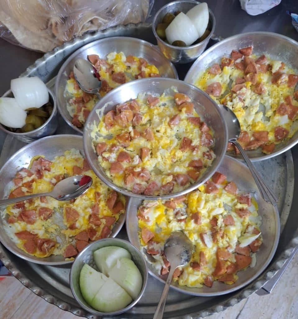 رستوران سنتی آبشار در سهیلیه کرج