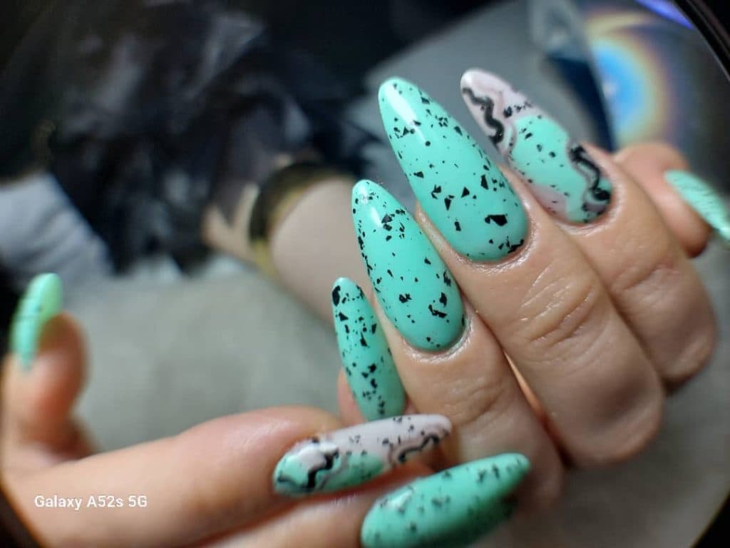 سالن زیبایی عسل بیوتی در تبریز