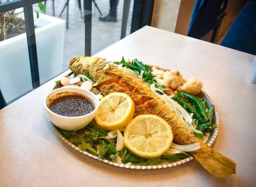 رستوران دریایی گلستان در اوزیها بندرعباس