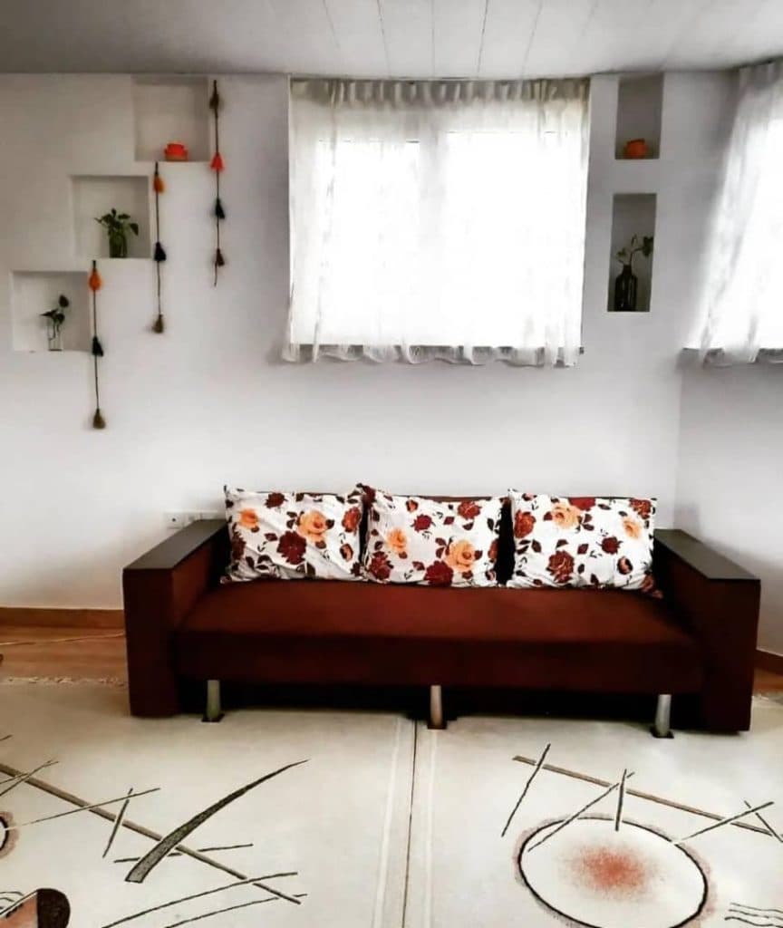 اقامتگاه سنتی رویار در کاشان