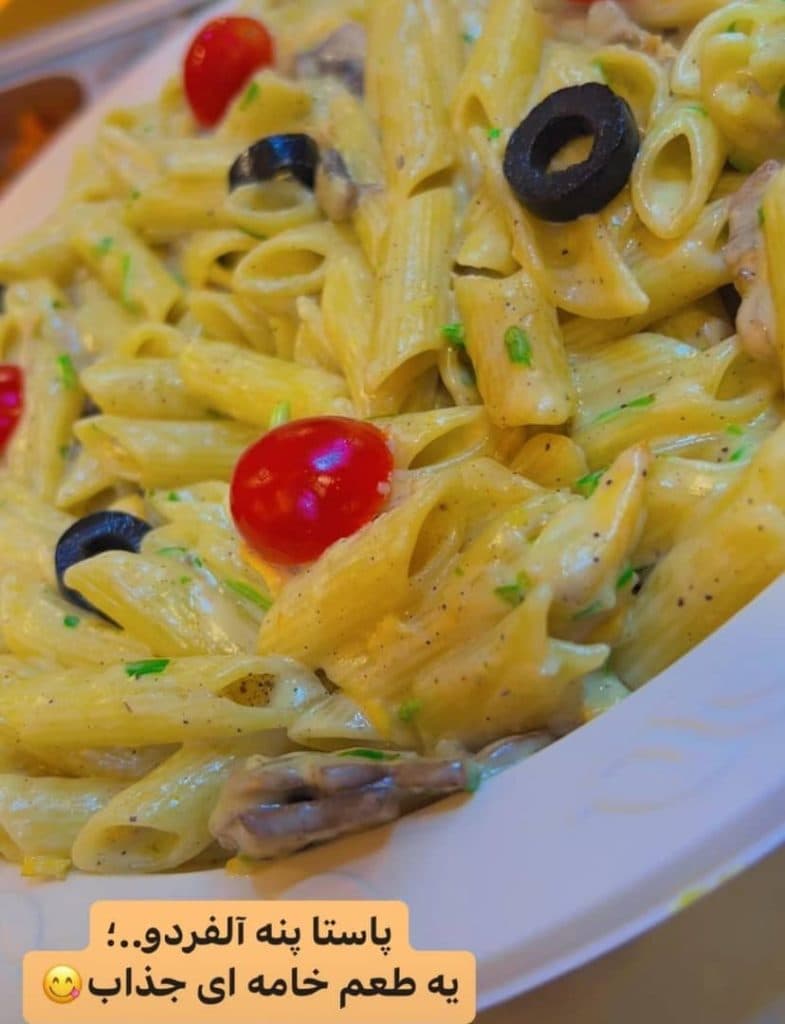 مجموعه غذایی دلسیر در خمینی شهر