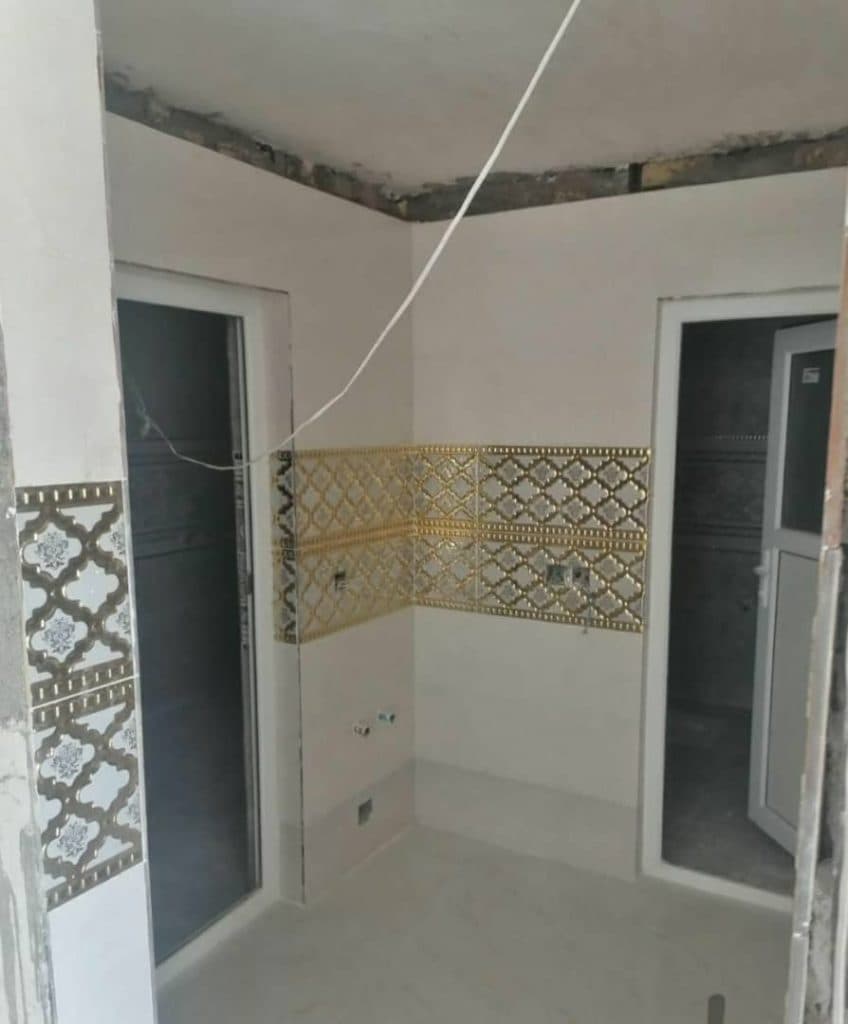 کاشی کاری وحید در تاکستان