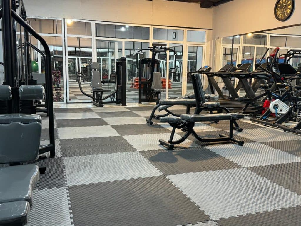 باشگاه بدنسازی و ایکس بادی بانوان برنا در شهرک غرب تهران