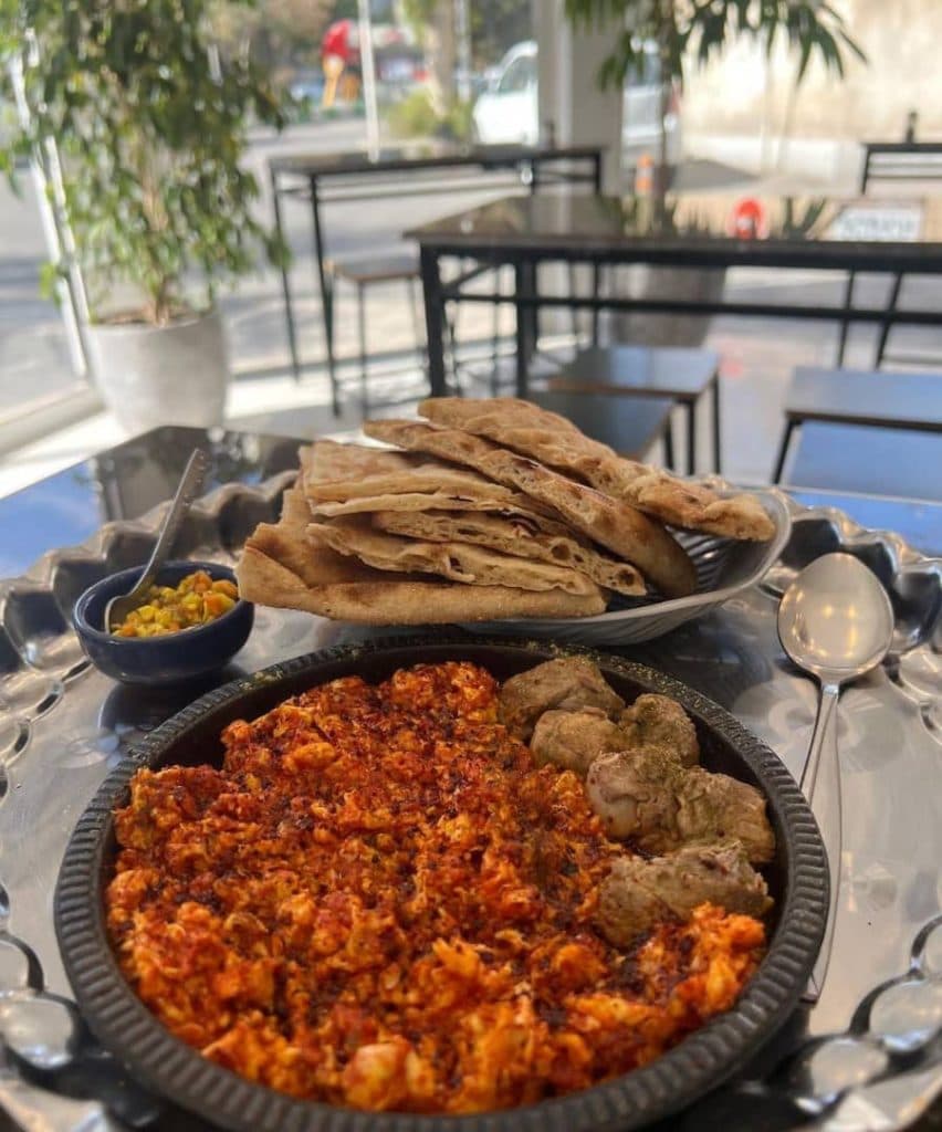 کافه صبحانه اردیبهشت در مشهد