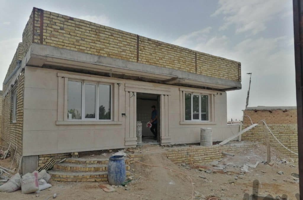 کاشی کاری وحید در تاکستان