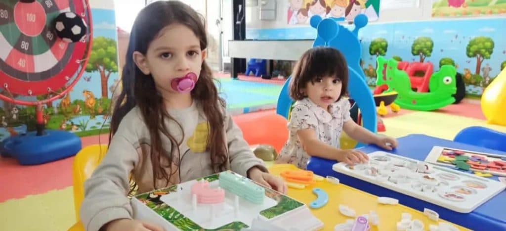 خانه بازی آبرنگ در شیراز