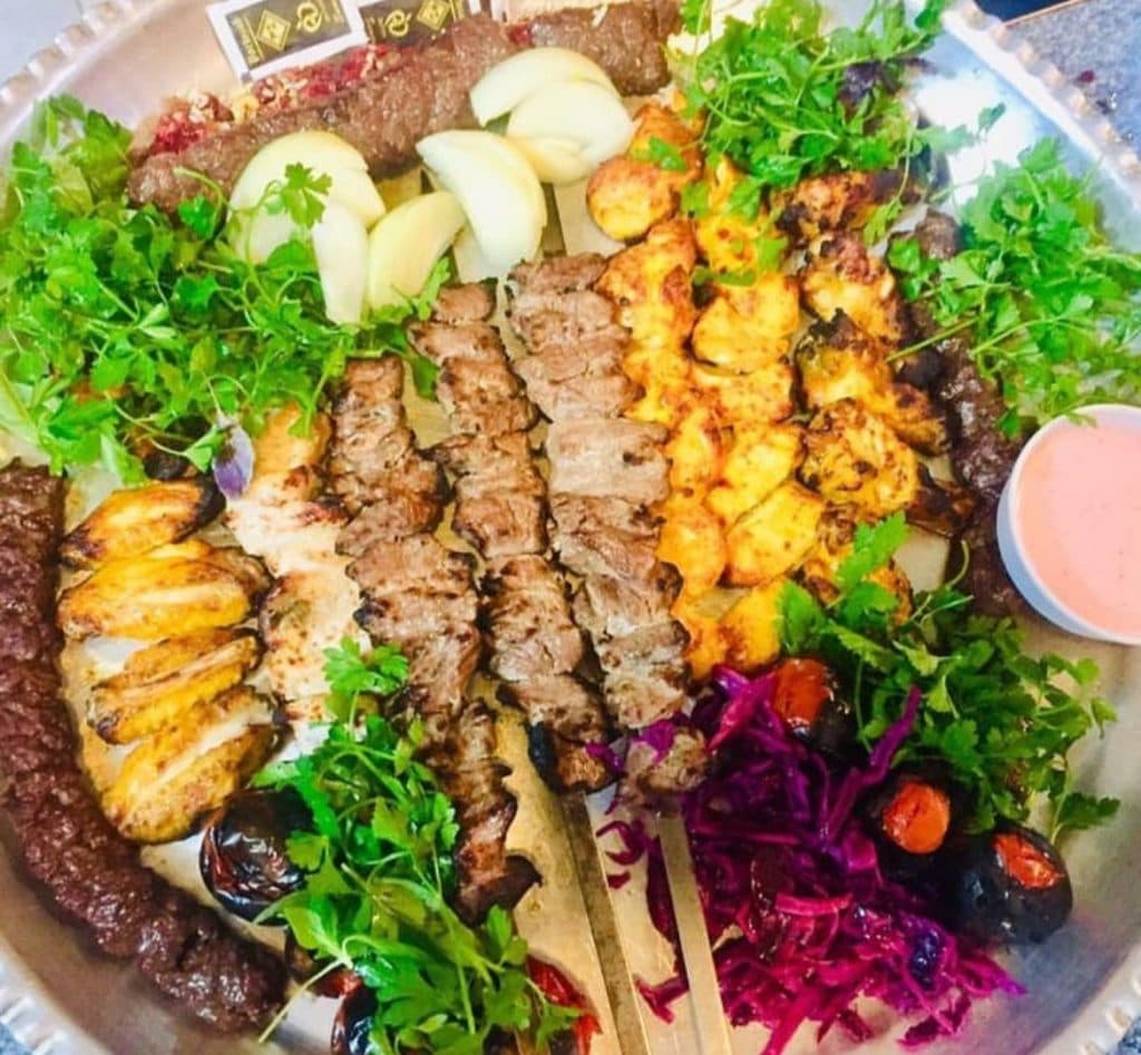 رستوران دریایی گلستان در اوزیها بندرعباس