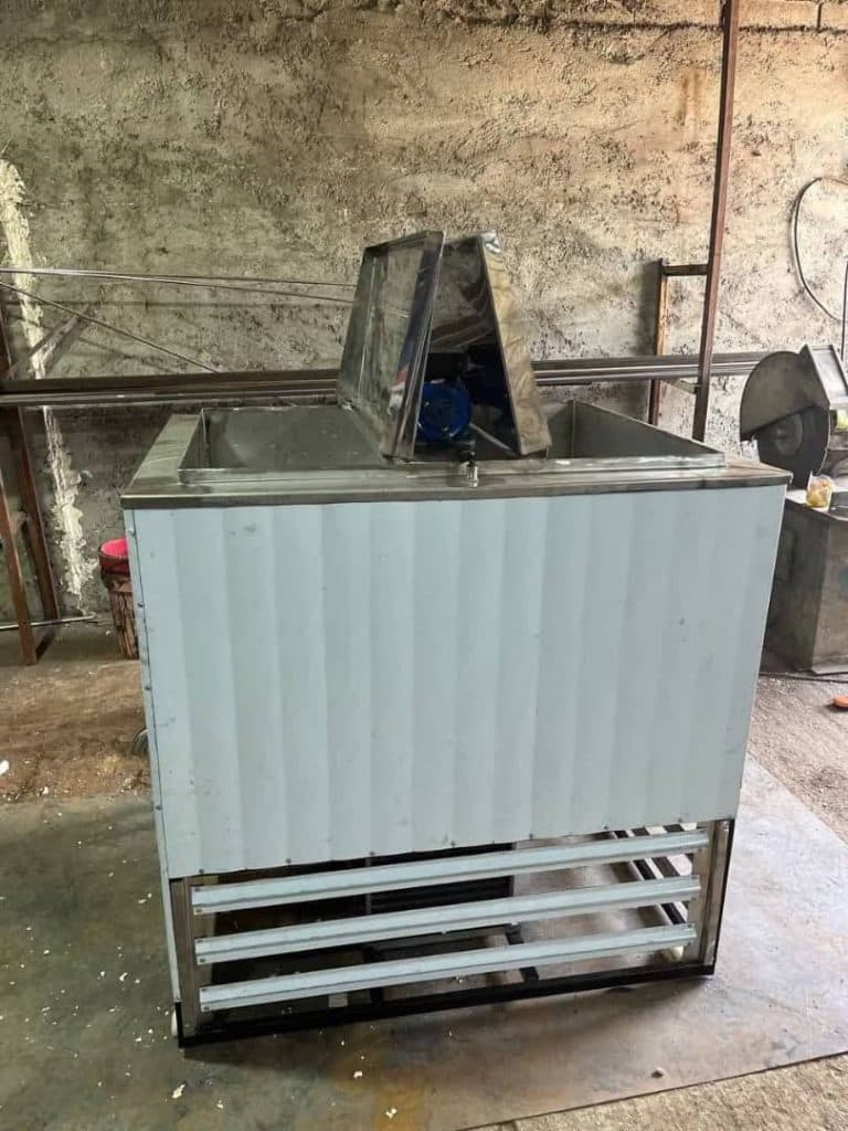 شیرسردکن لبنیات کولینکس استیل در اصفهان