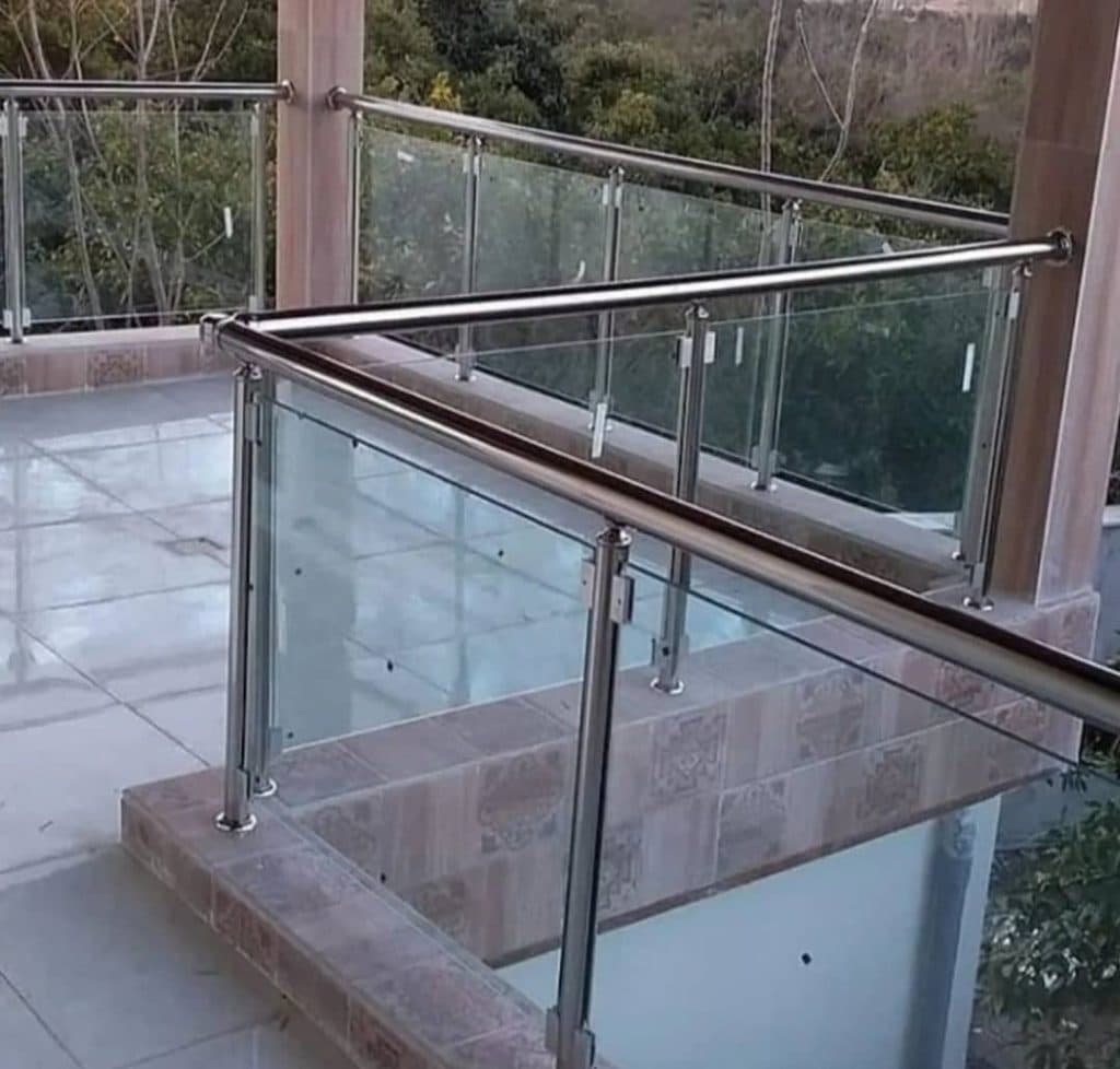 اجرای نرده استیل و آلومینیوم اکبری در نوشهر