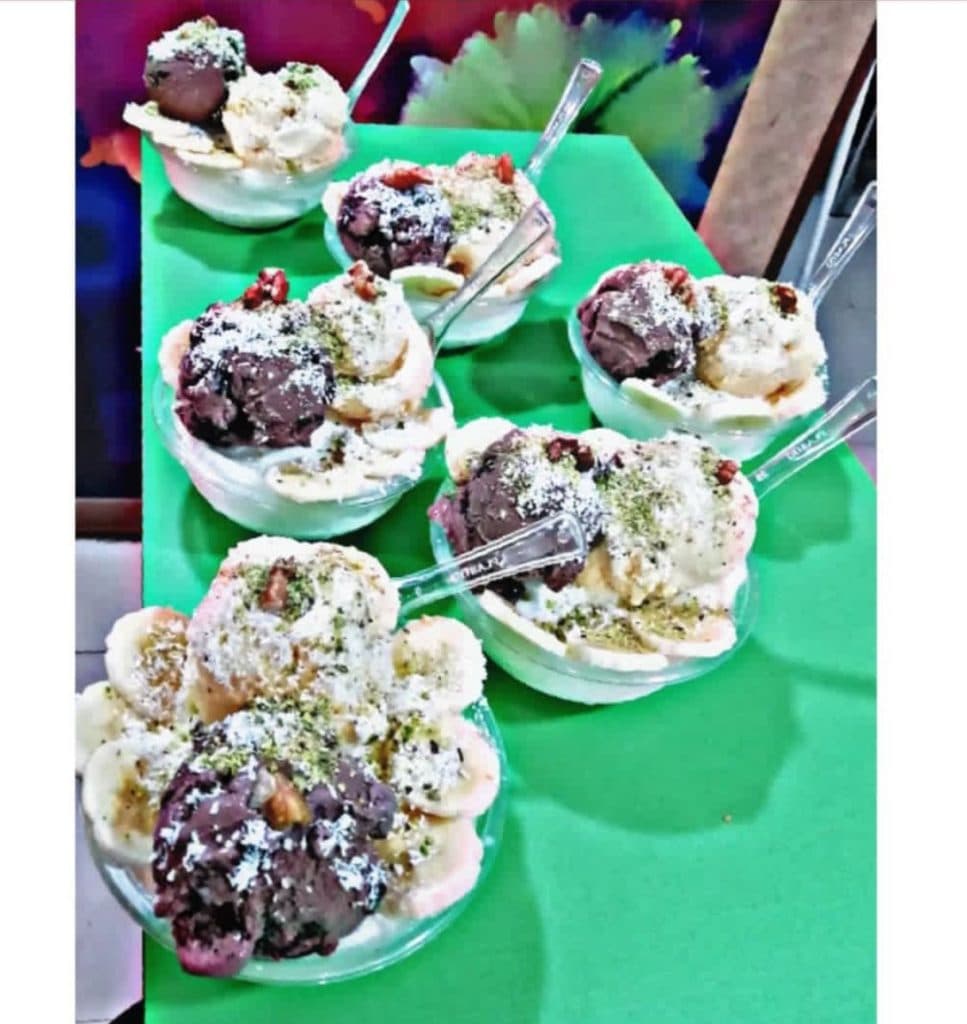 کافه بستنی فنجون در مرودشت