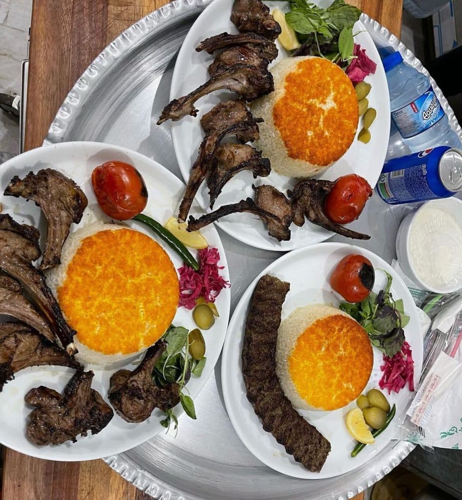 مجموعه گردشگری غذایی شاه نشین در جاده فسا
