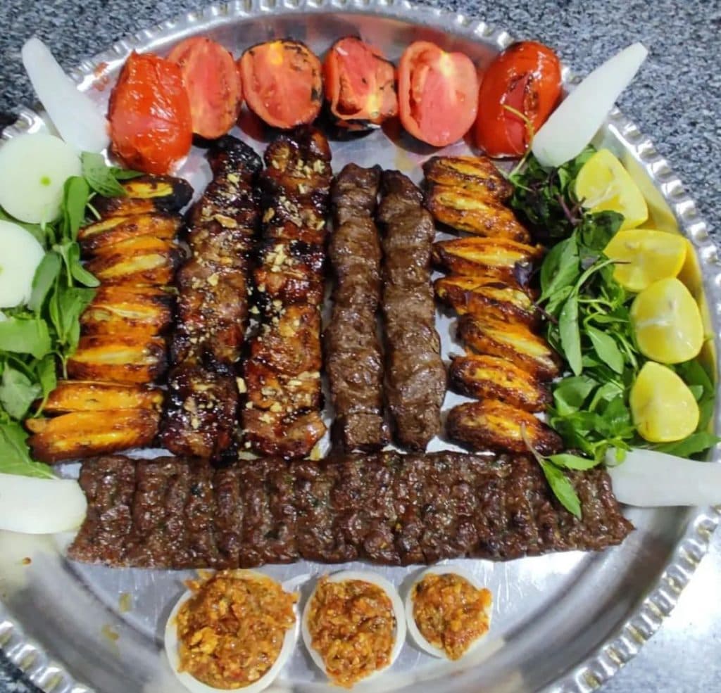 مجموعه غذایی زیتون در فرگاز شیراز