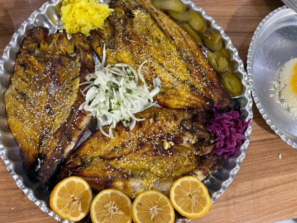 باغ رستوران روحی در کرمانشاه