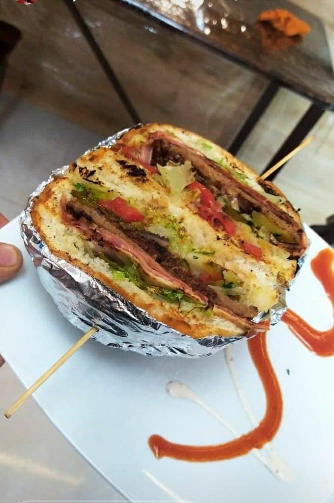 فست فود کلبه غذا در نیشابور