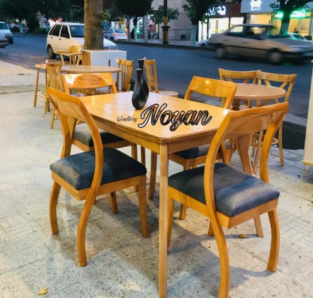 میز و صندلی ناهارخوری قصر چوب نویان در ملایر