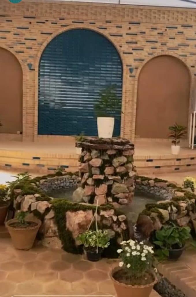 کافه رستوران نیلی در یزد