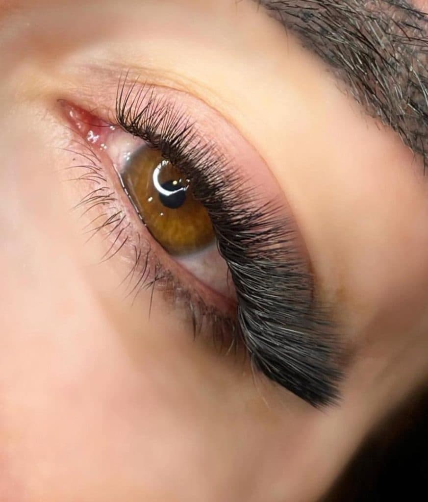 سالن زیبایی دلوین در شهیدان گرامی فرهنگشهر شیراز