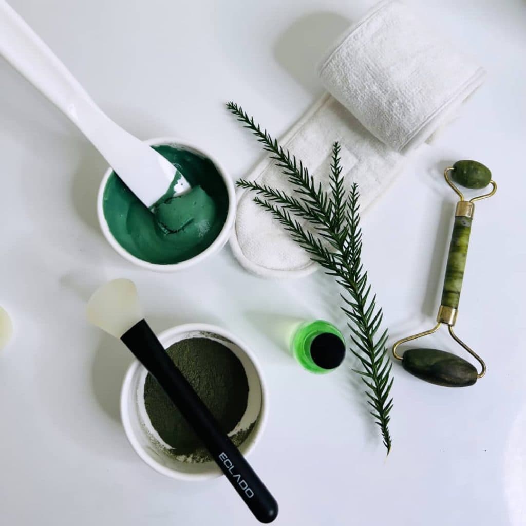 فشیال تخصصی پوست آلما در فردیس