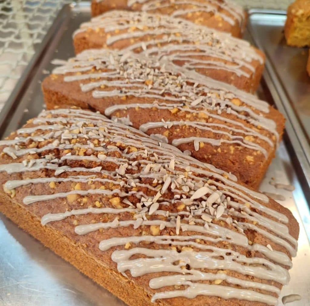 نان و شیرینی سبز در قاسم آباد مشهد