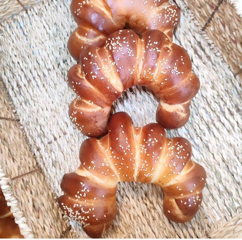 نان و شیرینی سبز در قاسم آباد مشهد