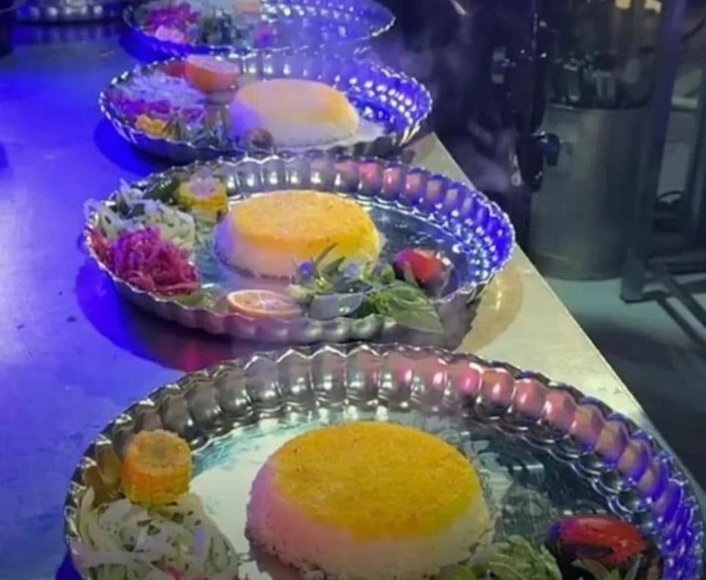 کافه رستوران مینا در لولمان